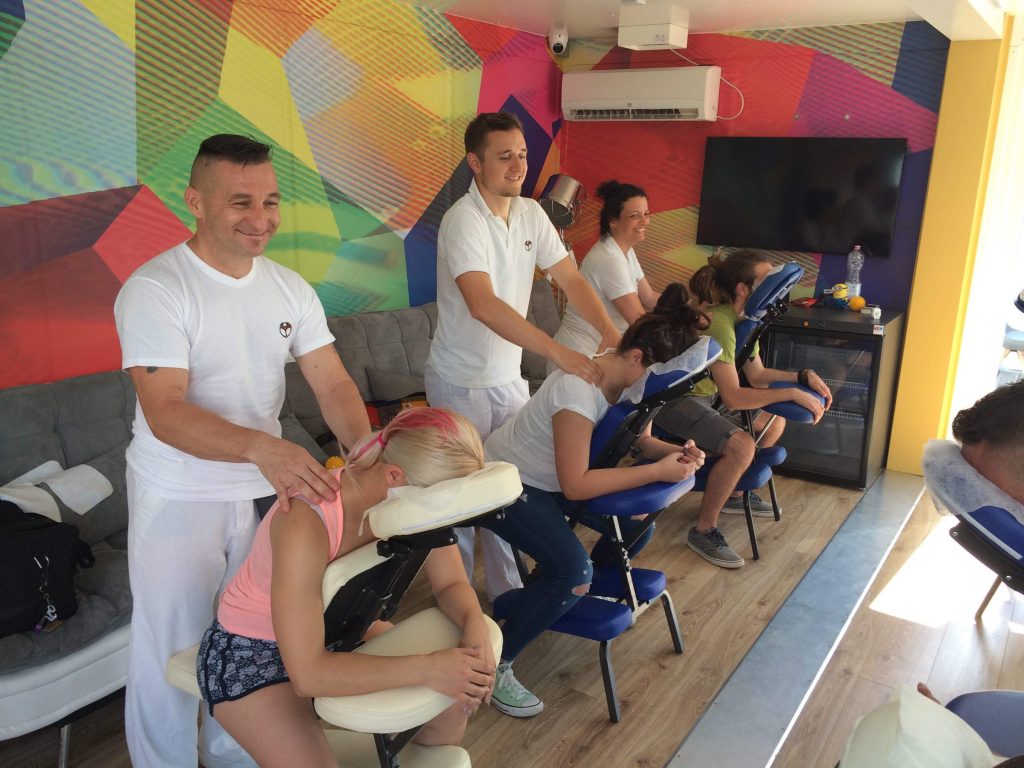 Budapest Park irodai masszázs